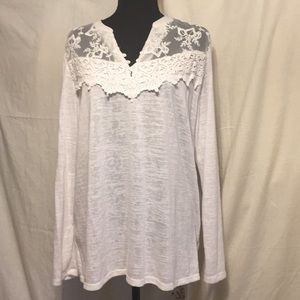 NWOT longsleeved pull over
